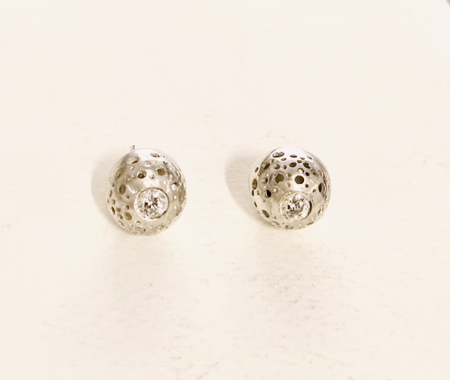 Meteora Silver Earrings con Zirconi Naturali