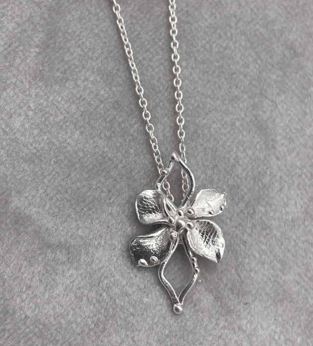 Flower Necklace llll