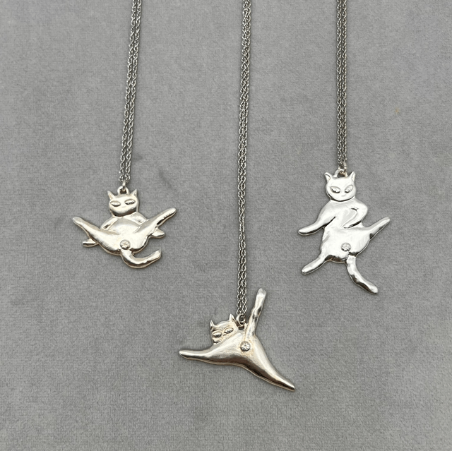 Kitty Power pendant, Luna 
