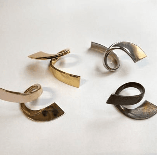 Twist Ring