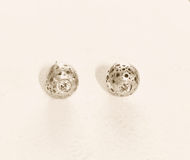 Meteora Silver Earrings con Zirconi Naturali