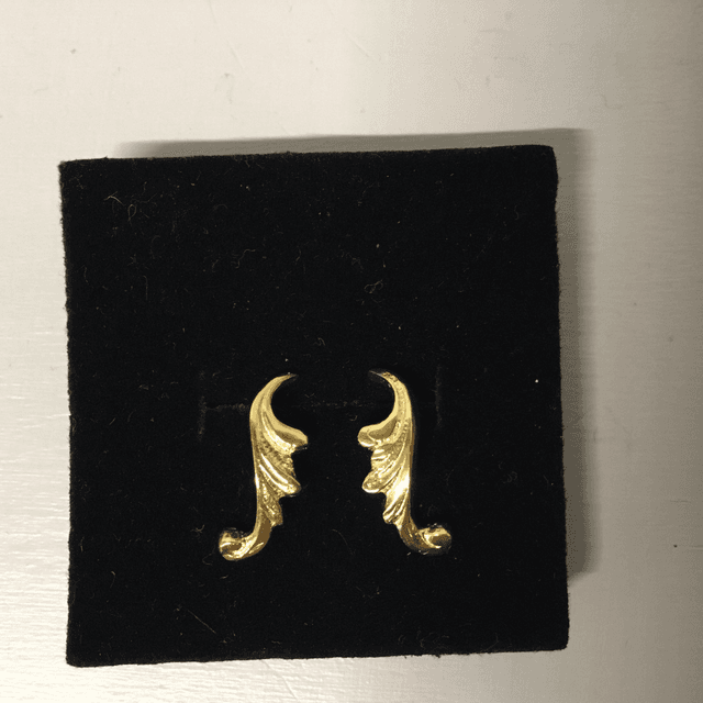 Leaf earrings