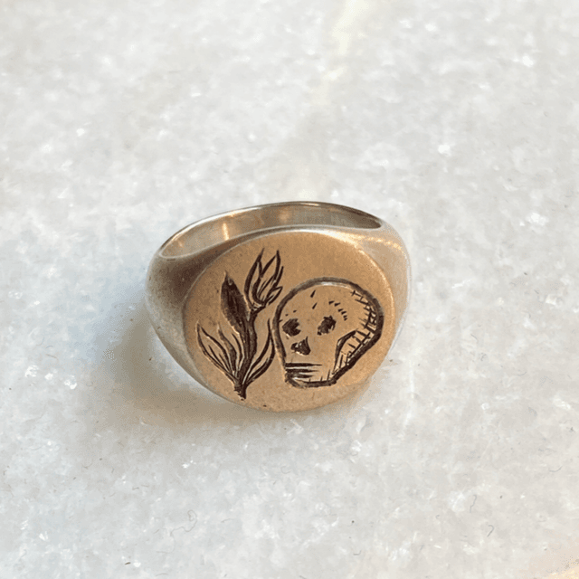 Skull and flower_signet 
