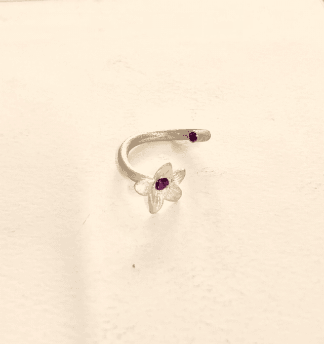 Anello fiore aperto