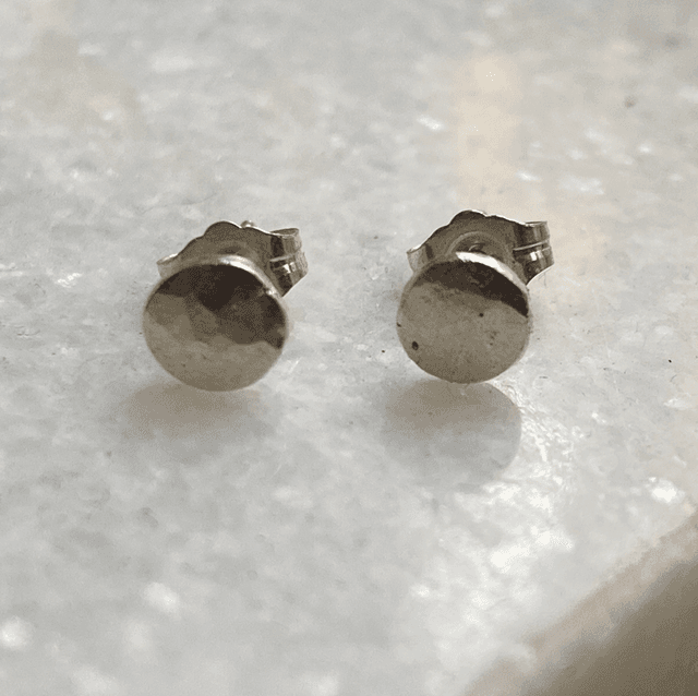 Hammered disc studs 